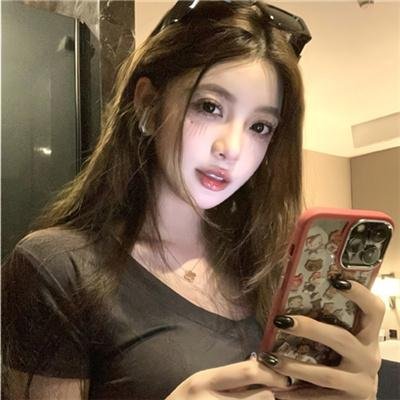 黑夜里的眼睛